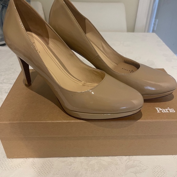 High heels - Picture 2 of 3